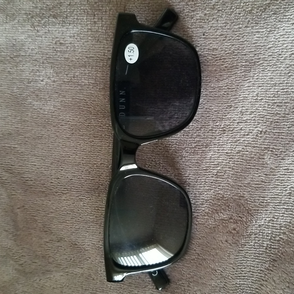 Rae Dunn 1.50 Sunglasses Never Worn